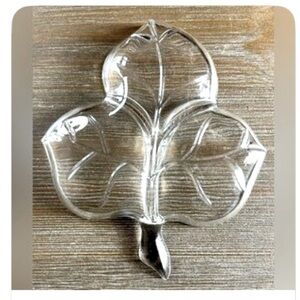 Vintage Clear Glass 3 sectioned  Leaf-Shaped Candy/Nut Dish 8”! Own your VTG Pc!